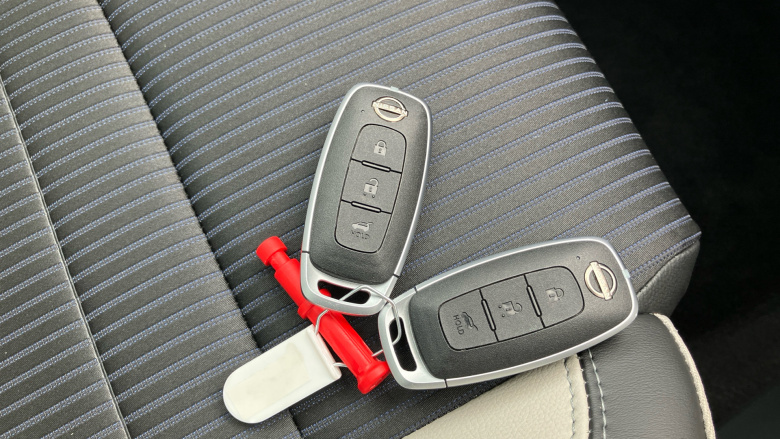 Nissan Qashqai 1.3 DiG-T MH Tekna 5dr Petrol Hatchback